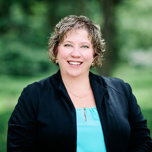 Meet your Posher, Joelle